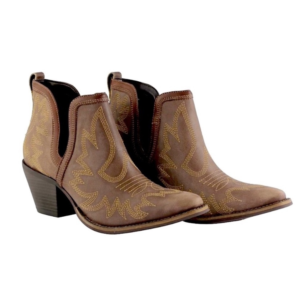 NWT Myra Leather Western Ankle Cutout Boot 8